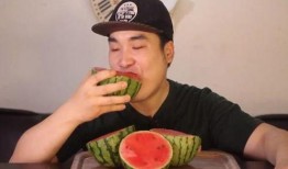 网红吃瓜男生是谁呀图片,他是谁？背后的故事与影响力